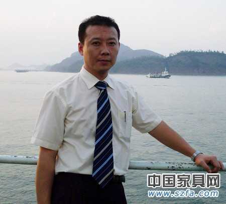 金鳳凰家具劉利:家具企業(yè)現(xiàn)在談上市為時(shí)過(guò)早 金鳳凰家具劉利:家具企業(yè)現(xiàn)在談上市為時(shí)過(guò)早