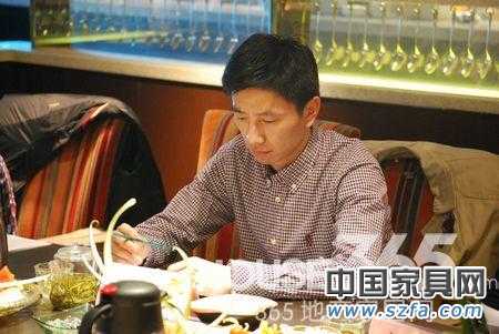 網(wǎng)絡營銷如何創(chuàng)新成為蘇明燈飾嚴總思考的重點 家居建材業(yè)大佬話營銷 網(wǎng)絡將成主流渠道(HOUSE365 劉國超)