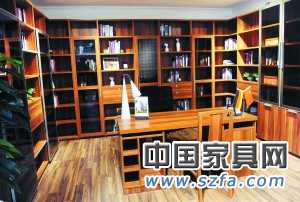 定制板式家具將是板式家具的一個(gè)重要補(bǔ)充。本報(bào)記者 尹亞飛 攝