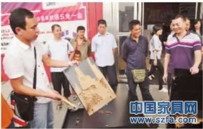 左右布藝沙發(fā)長(zhǎng)沙店實(shí)木茶幾竟是紙做？