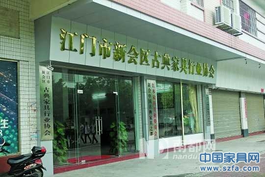 邱德厚一一回應(yīng)質(zhì)疑。