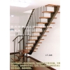 霸州鋼木樓梯，鋼木樓梯質(zhì)量，供應(yīng)鋼木樓梯