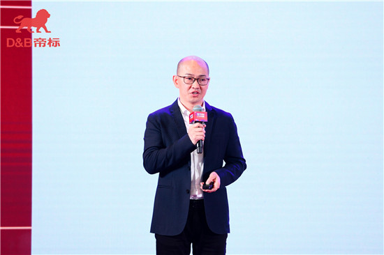 3何勁秋.jpg 3何勁秋.jpg